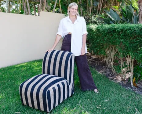 Ways to Get Into Vintage Hunting Interior Pieces: Essential Tips