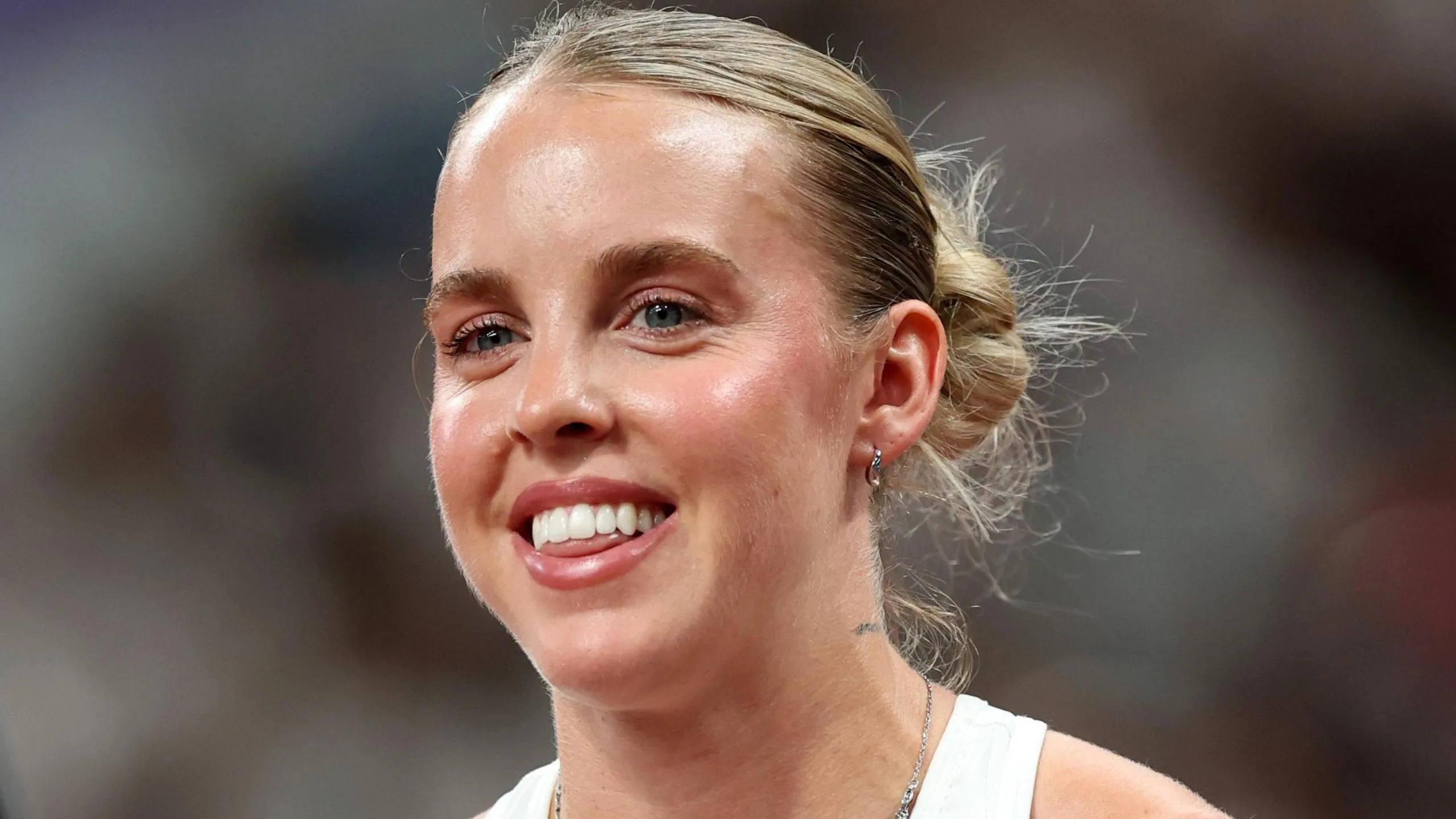 Keely Hodgkinson Launches World Title Bid with Winning Start
