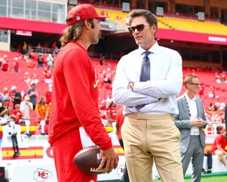 The NFL legend draws fan criticism as showing up in Raiders sideline box